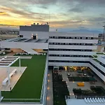 Student Experience - Luxury Hostal