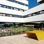 Student Experience - Luxury * Granada