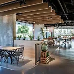 Student Experience - Luxury Hostal