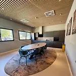 Student Experience - Luxury Hostal *