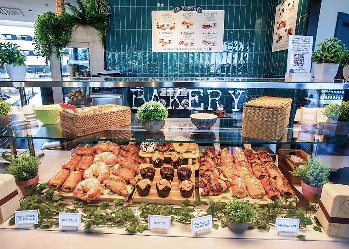 Living Experience Hostel