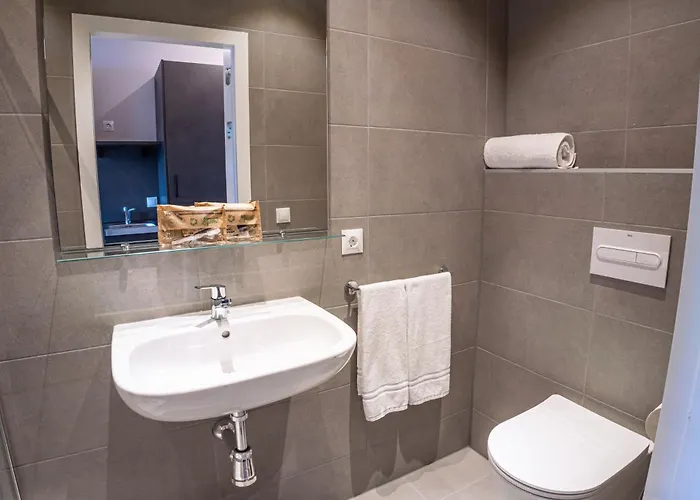 Living Experience Hostel *